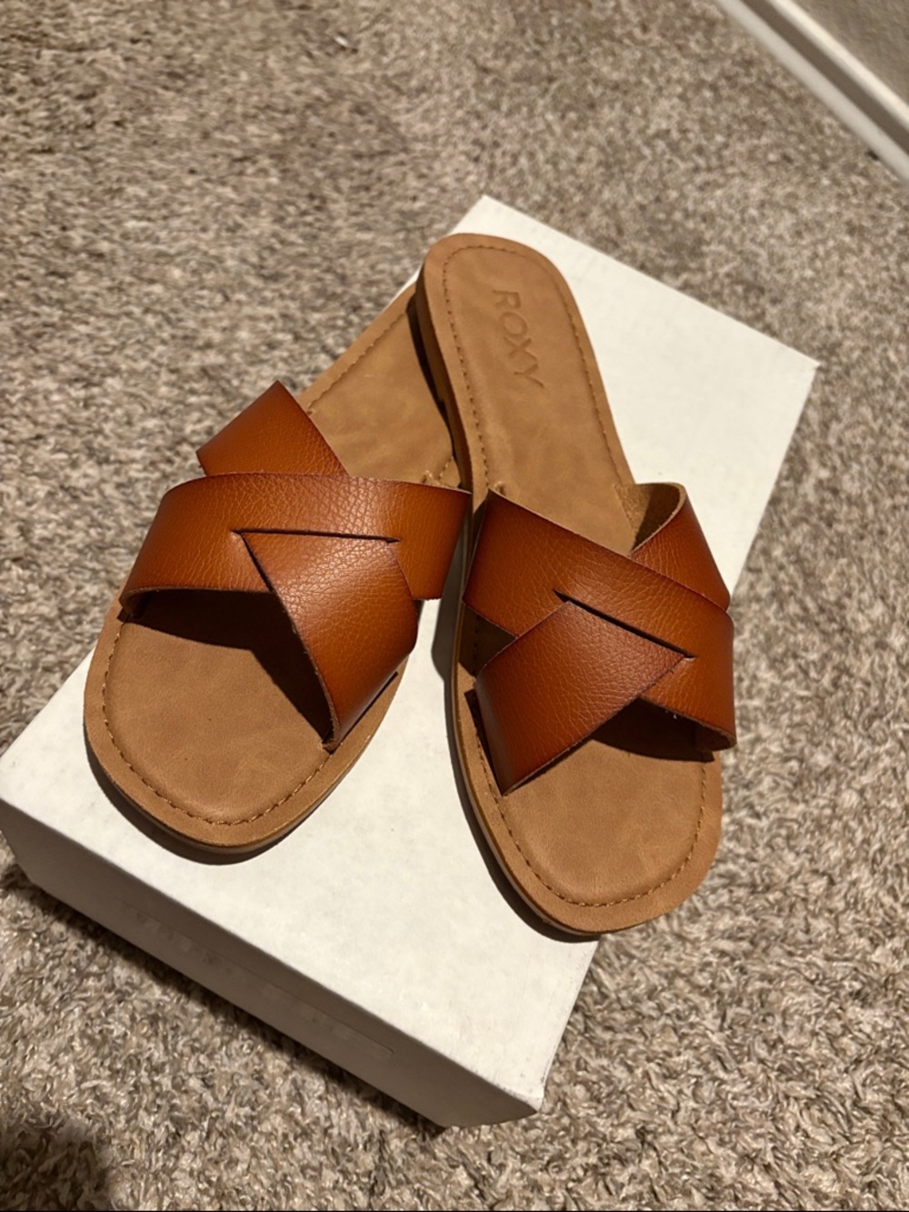 FREE in bundle Roxy Brown Leather Woven Slide Sandals - Women 9 nwt